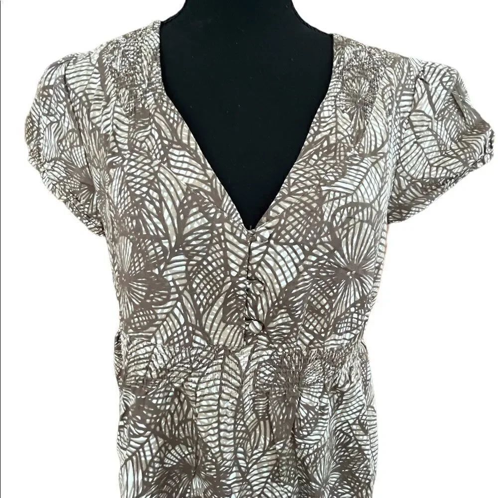 SONOMA Lifestyle 100% cotton smocked top with button front size S - Picture 2 of 6